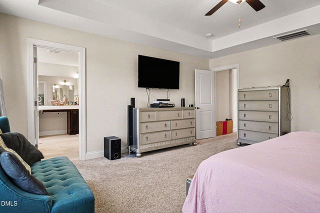 17 Barton Bay Lane, Clayton, NC 27520