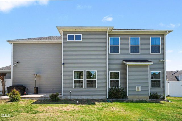 17 Barton Bay Lane, Clayton, NC 27520