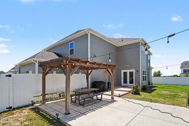 17 Barton Bay Lane, Clayton, NC 27520