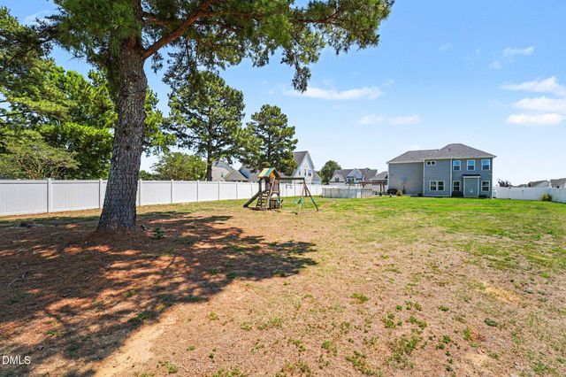 17 Barton Bay Lane, Clayton, NC 27520