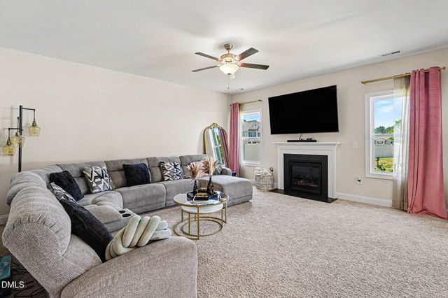 17 Barton Bay Lane, Clayton, NC 27520