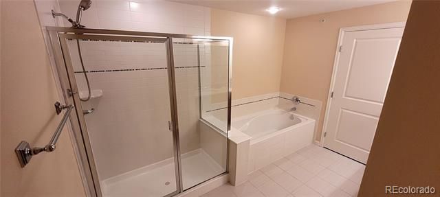 8185 E Lowry Boulevard 302, Denver, CO 80230