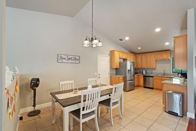 3234 Cambridge Rd, Cameron Park, CA 95682