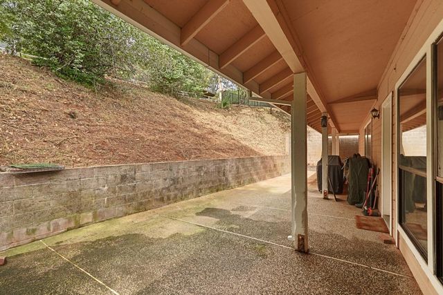 3234 Cambridge Rd, Cameron Park, CA 95682