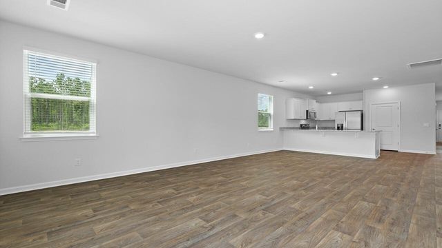 513 Eagles Watch Court, Summerville, SC 29486