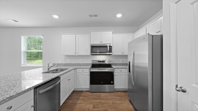 513 Eagles Watch Court, Summerville, SC 29486