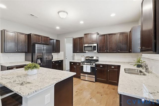 13544 Thomaswoods Ln, Ashland, VA 23005