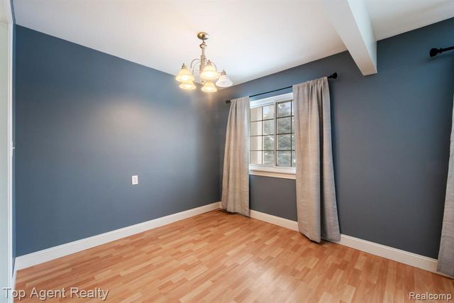 39417 Van Dyke Avenue 605, Sterling Heights, MI 48313