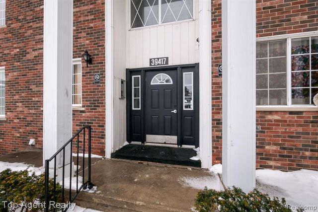 39417 Van Dyke Avenue 605, Sterling Heights, MI 48313