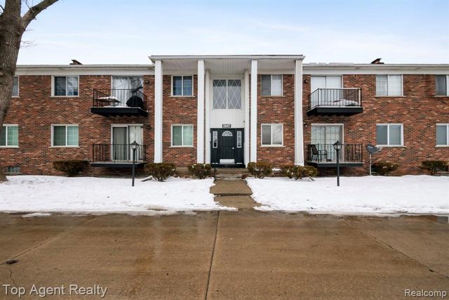39417 Van Dyke Avenue 605, Sterling Heights, MI 48313