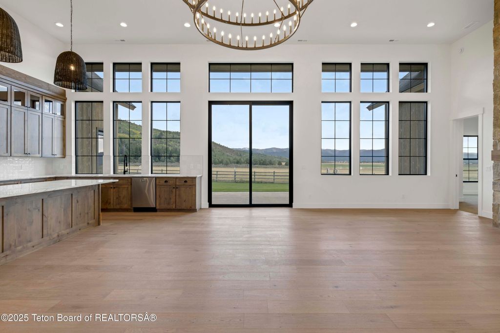 6477 TRUMPET SWAN Circle, Victor, ID 83455 photo 10