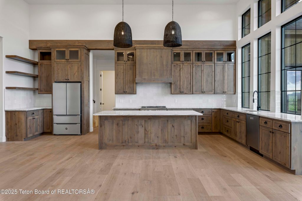 6477 TRUMPET SWAN Circle, Victor, ID 83455 photo 11