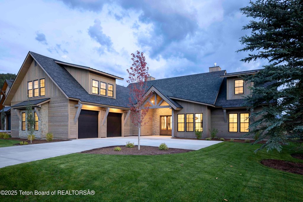 6477 TRUMPET SWAN Circle, Victor, ID 83455 photo 2