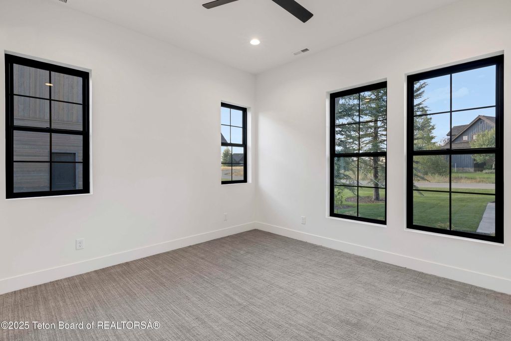 6477 TRUMPET SWAN Circle, Victor, ID 83455 photo 23