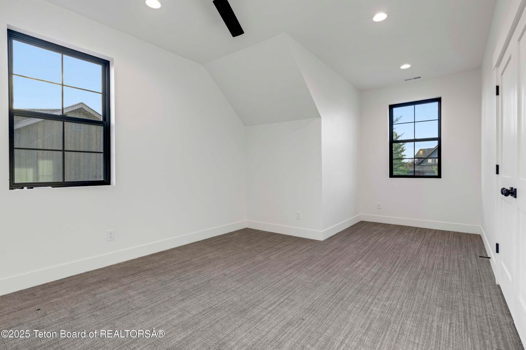 6477 TRUMPET SWAN Circle, Victor, ID 83455 photo 26
