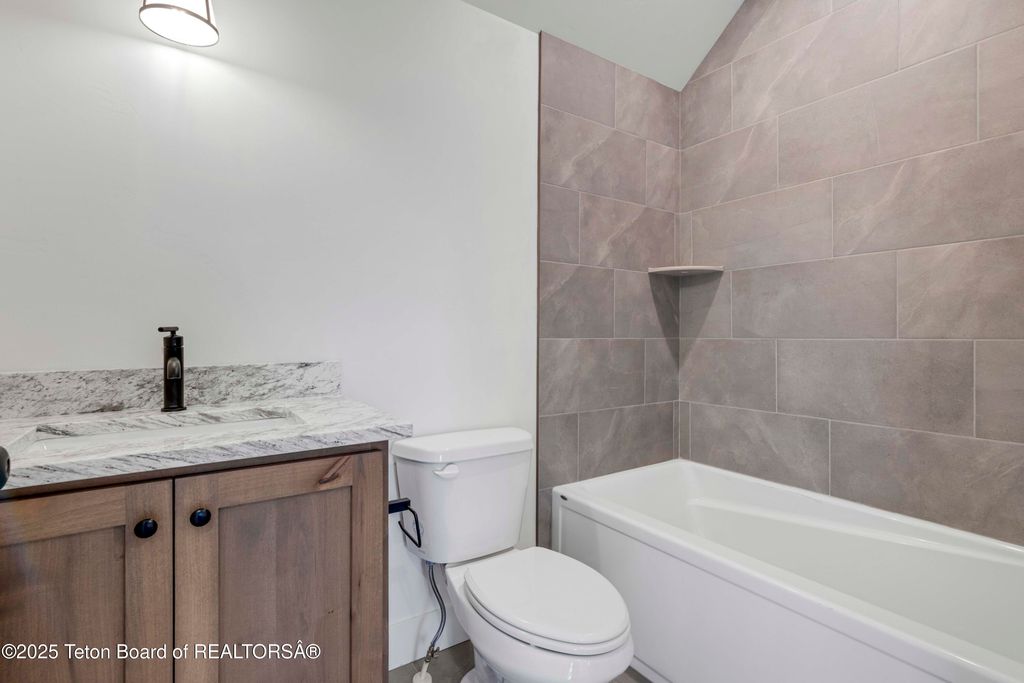 6477 TRUMPET SWAN Circle, Victor, ID 83455 photo 27