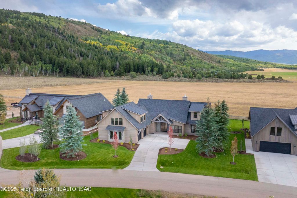 6477 TRUMPET SWAN Circle, Victor, ID 83455 photo 7