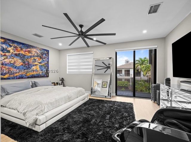 307 SW 10th St, Fort Lauderdale, FL 33315