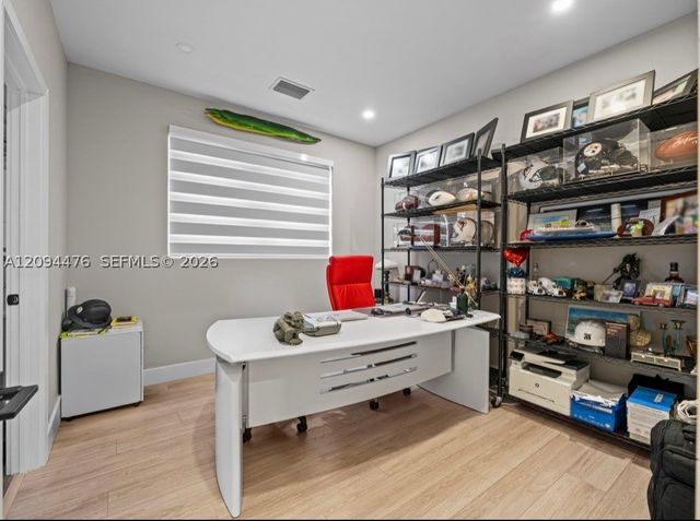 307 SW 10th St, Fort Lauderdale, FL 33315
