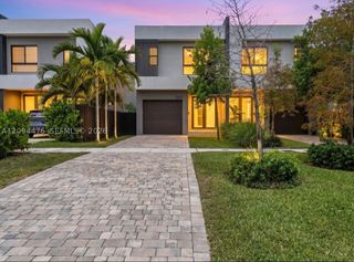 307 SW 10th St, Fort Lauderdale, FL 33315