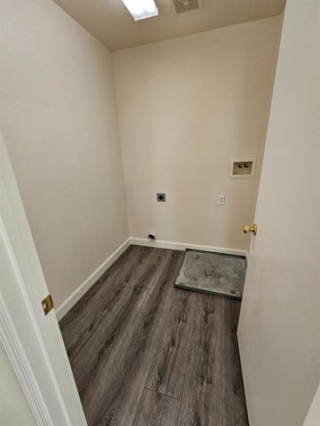 5086 Bissett Way, Sacramento, CA 95835