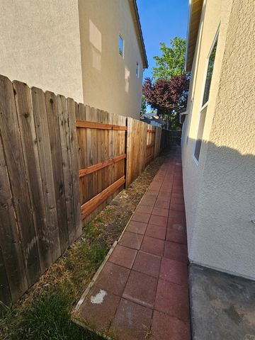 5086 Bissett Way, Sacramento, CA 95835