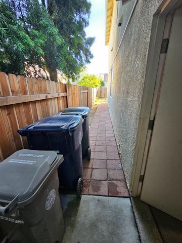 5086 Bissett Way, Sacramento, CA 95835