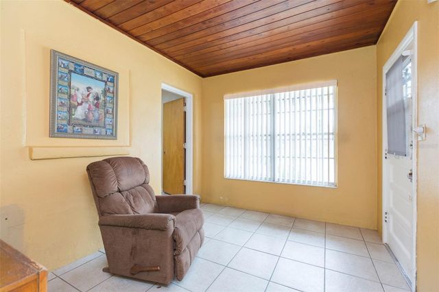 2703 W SAINT JOSEPH STREET, Tampa, FL 33607