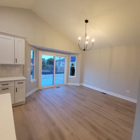 2174 Sky Harbor Drive, New Lenox, IL 60451