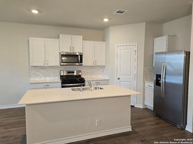 21027 Watercourse Way, San Antonio, TX 78266