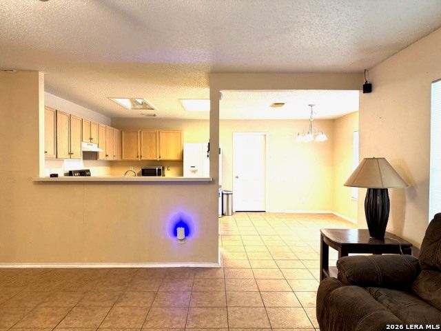 6331 Donely, San Antonio, TX 78247