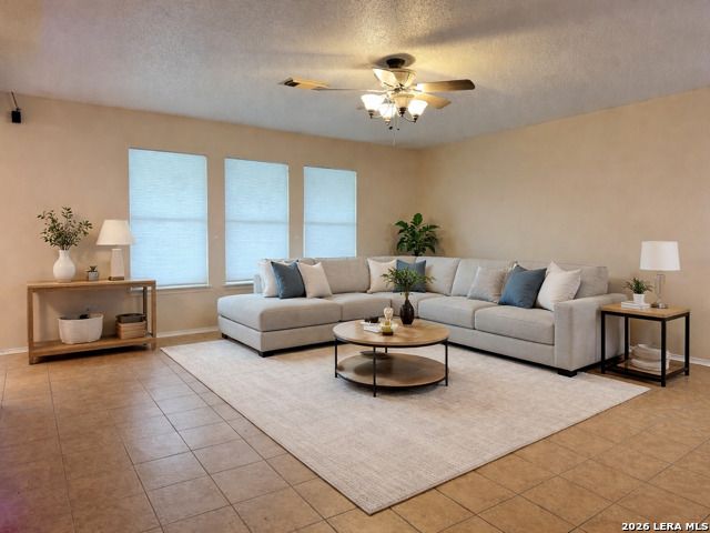 6331 Donely, San Antonio, TX 78247