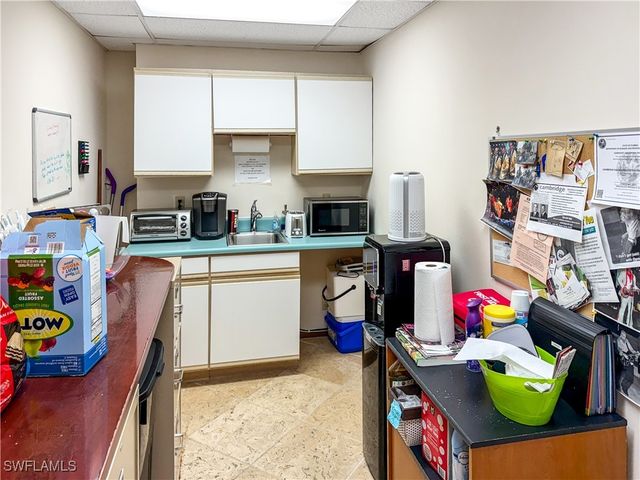 2335 Tamiami TRL N 401,402,403, Naples, FL 34103