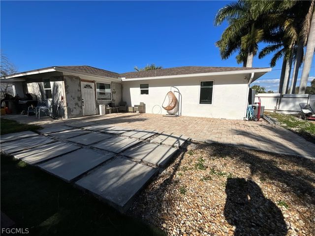 2729 53rd TER SW, Naples, FL 34116