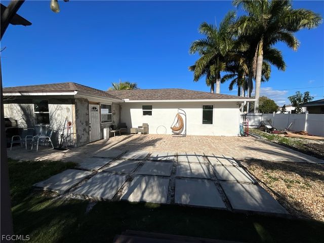 2729 53rd TER SW, Naples, FL 34116