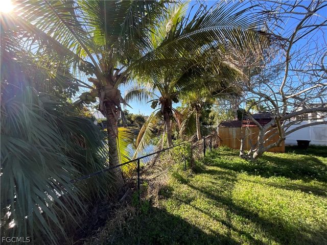 2729 53rd TER SW, Naples, FL 34116