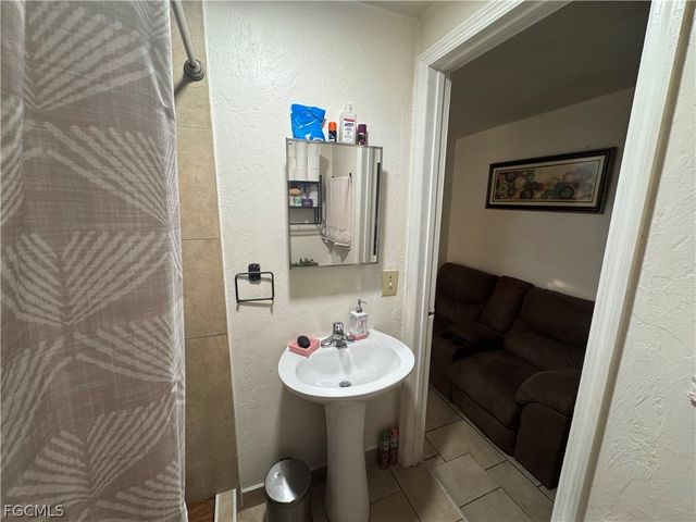 2729 53rd TER SW, Naples, FL 34116