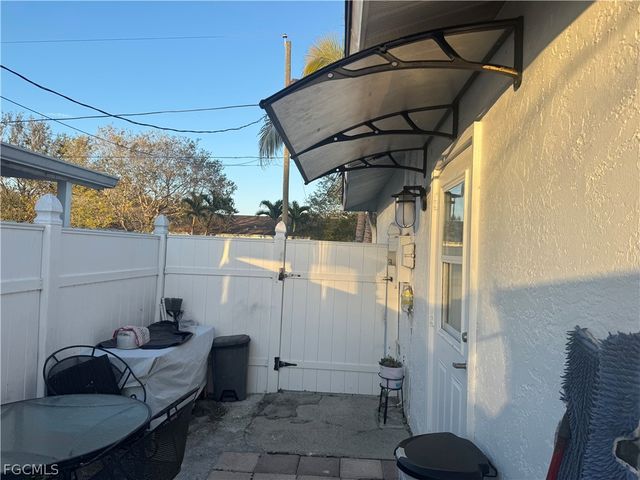 2729 53rd TER SW, Naples, FL 34116