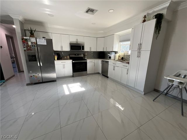 2729 53rd TER SW, Naples, FL 34116