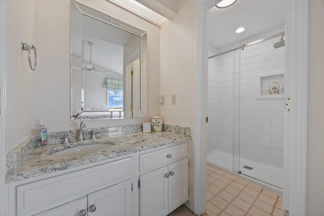 4999 Highway 17 Business Unit 208, Murrells Inlet, SC 29576