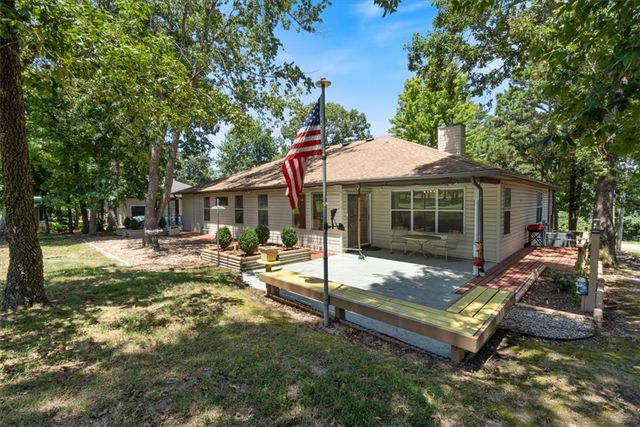 17 Saint Andrews Lane, Holiday Island, AR 72631