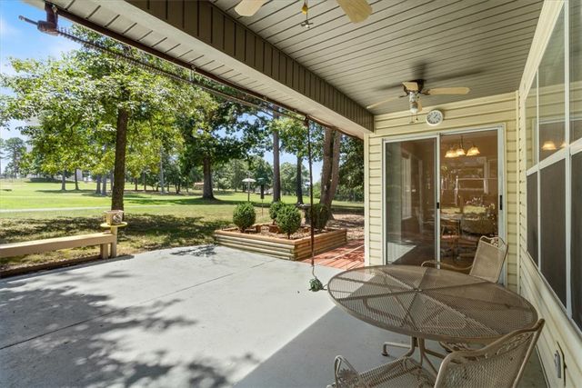 17 Saint Andrews Lane, Holiday Island, AR 72631