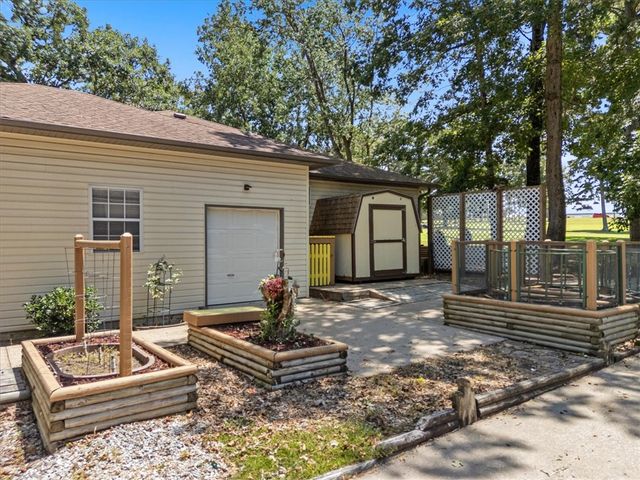 17 Saint Andrews Lane, Holiday Island, AR 72631