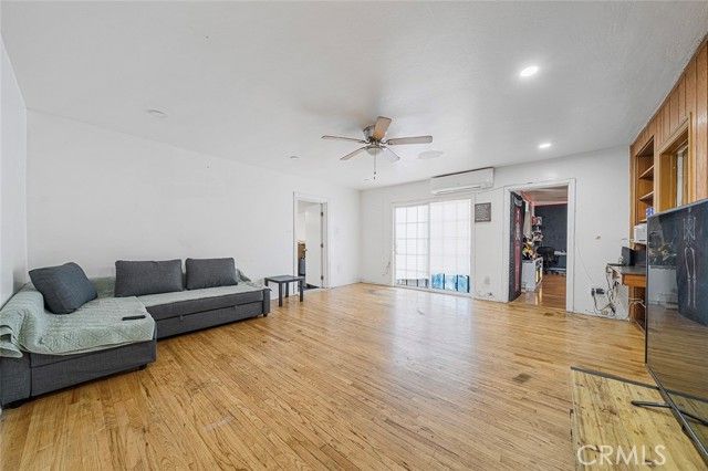 14603 S Aprilia, Compton, CA 90220