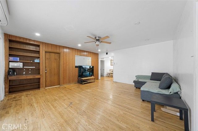 14603 S Aprilia, Compton, CA 90220