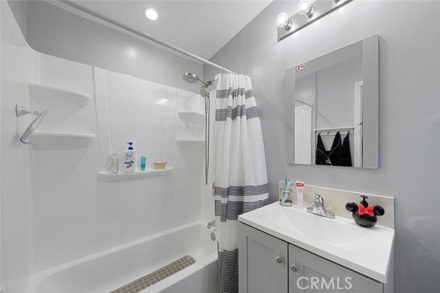 14603 S Aprilia, Compton, CA 90220