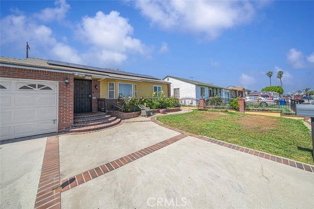 14603 S Aprilia, Compton, CA 90220