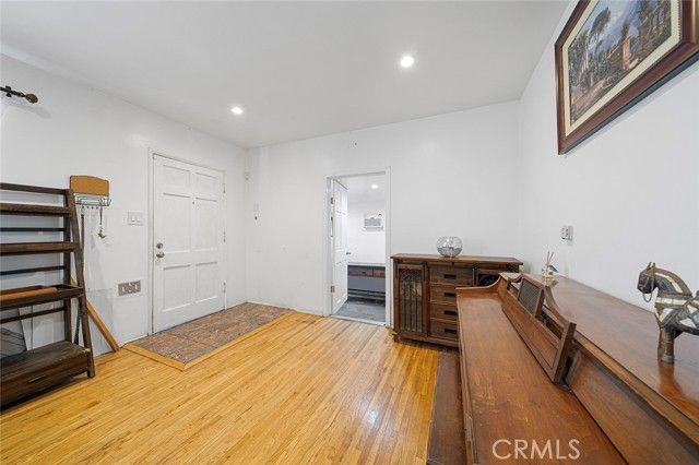 14603 S Aprilia, Compton, CA 90220