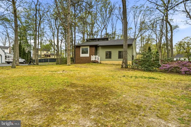 13 MUIRFIELD DR, Sicklerville, NJ 08081