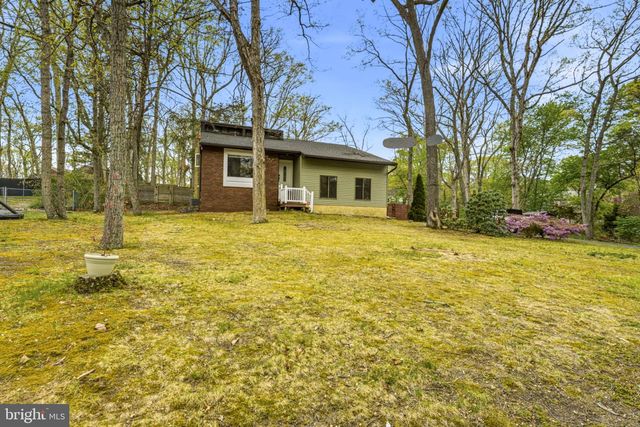 13 MUIRFIELD DR, Sicklerville, NJ 08081